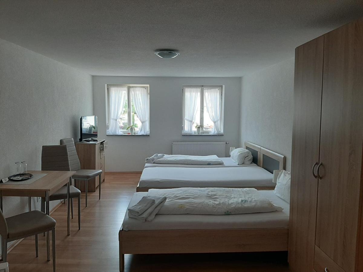 Gaestehaus Apartments B & B27 Und Pension Waldhorn Rottweil Eksteriør billede