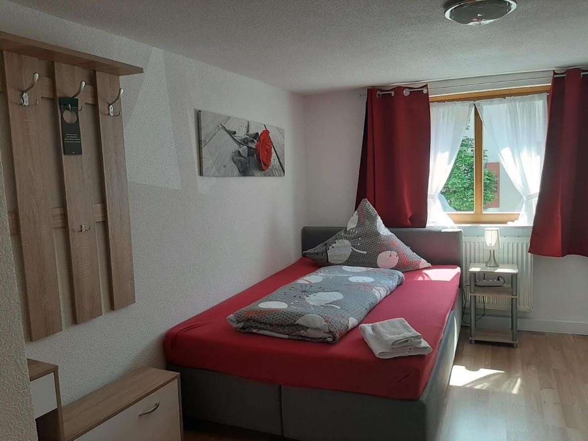 Gaestehaus Apartments B & B27 Und Pension Waldhorn Rottweil Eksteriør billede